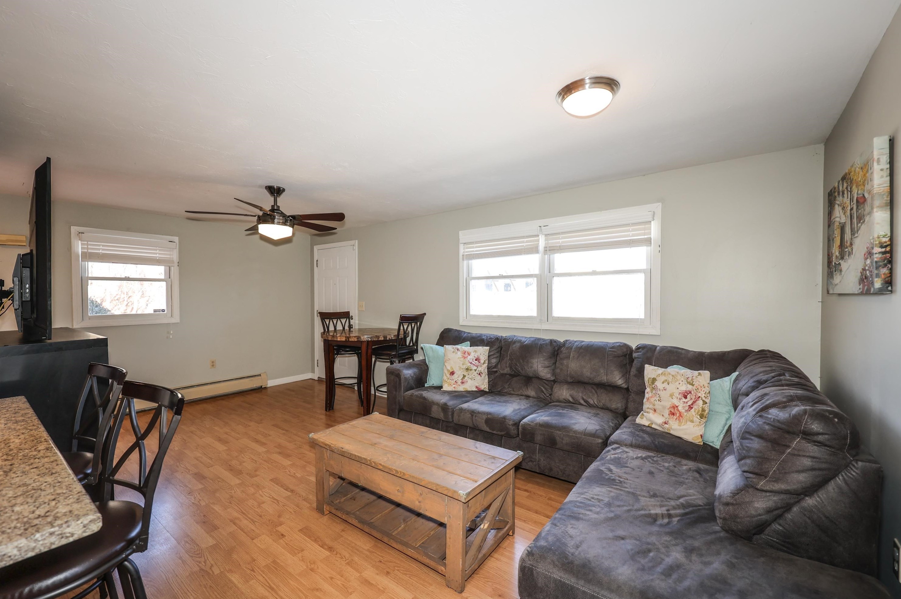 236 Boutwell St, Manchester NH  03102-2935 exterior