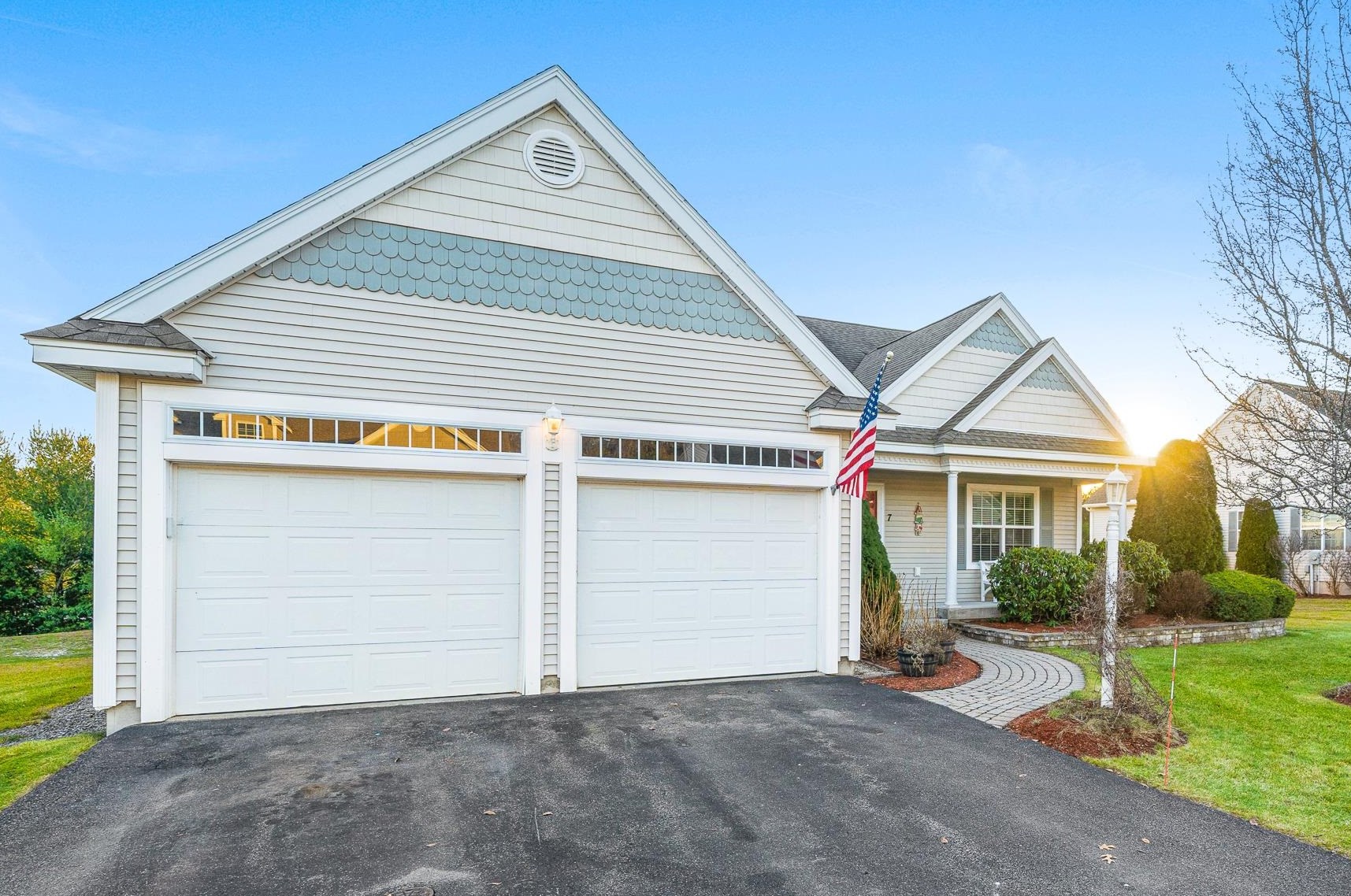 7 Misty Meadow Rd, Windham, NH 03087