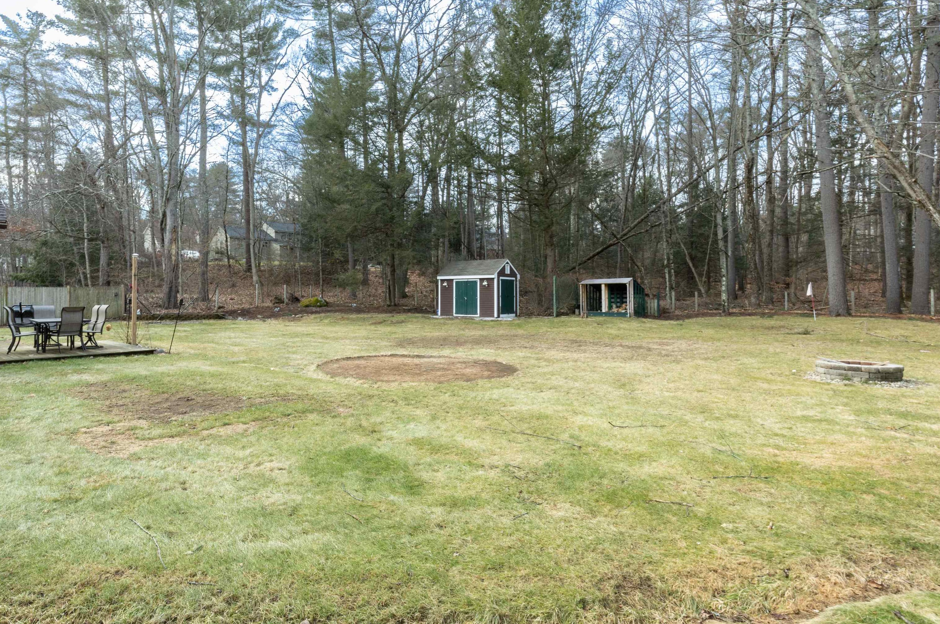 5 Short St, Merrimack NH  03054-6210 exterior