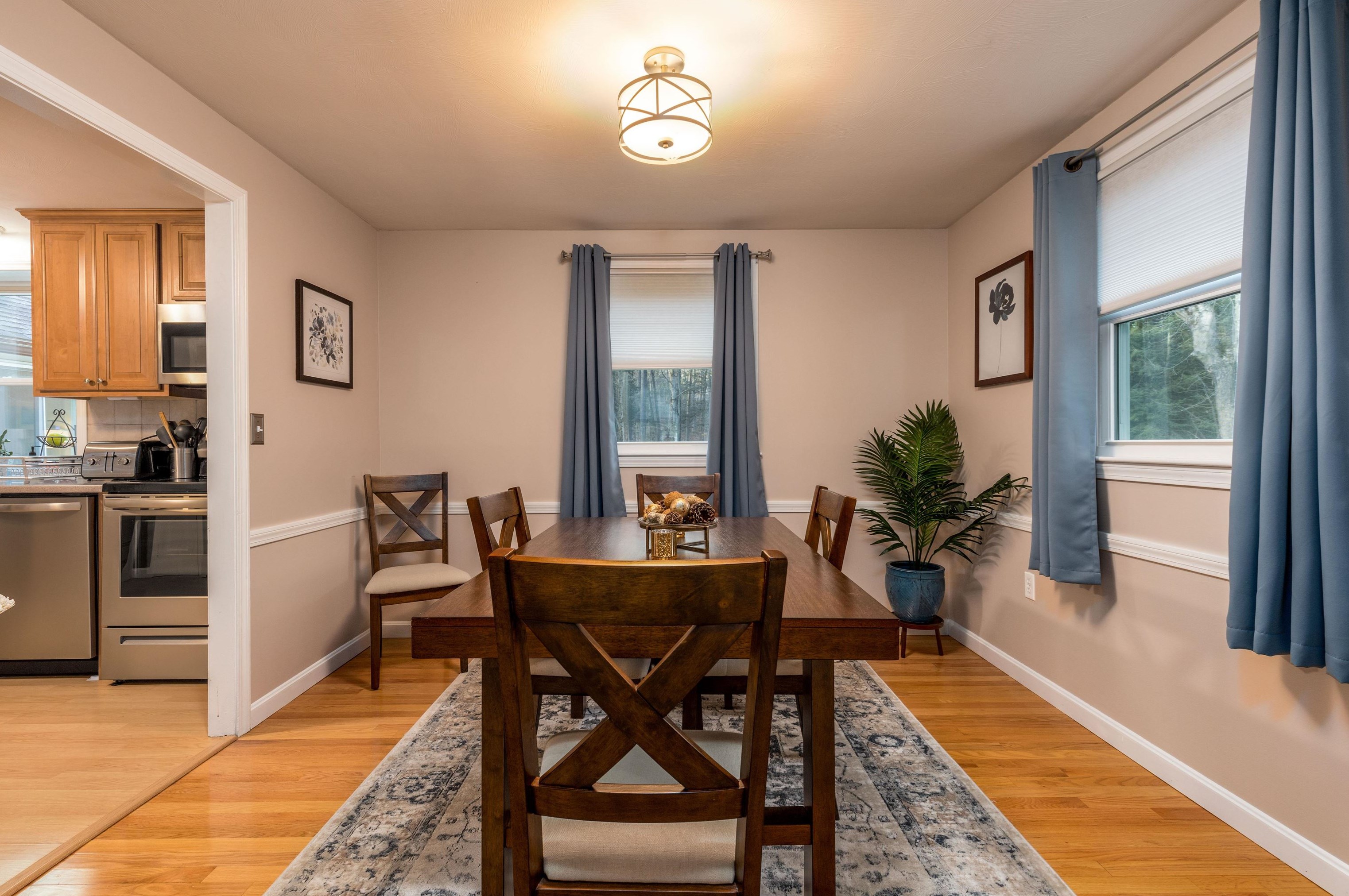 5 Short St, Merrimack NH  03054-6210 exterior