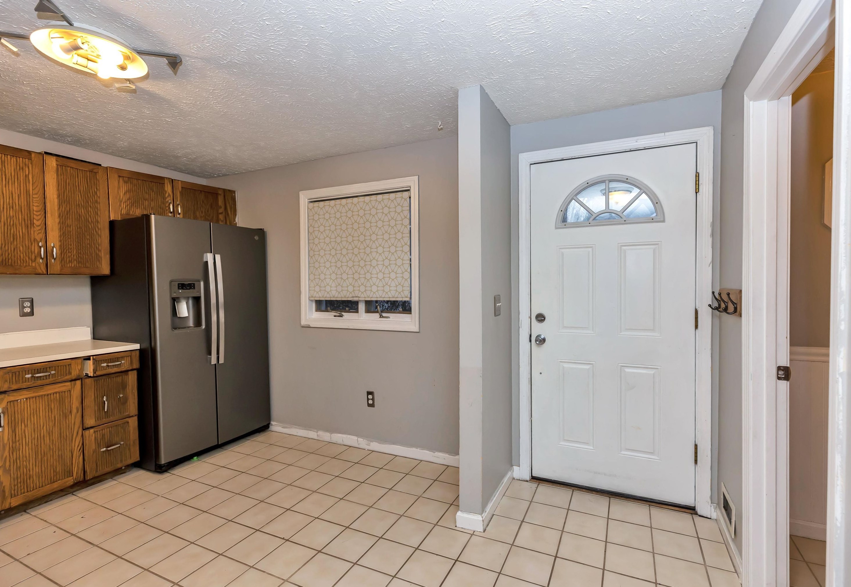 9 Swift Ln, Merrimack, NH 03054