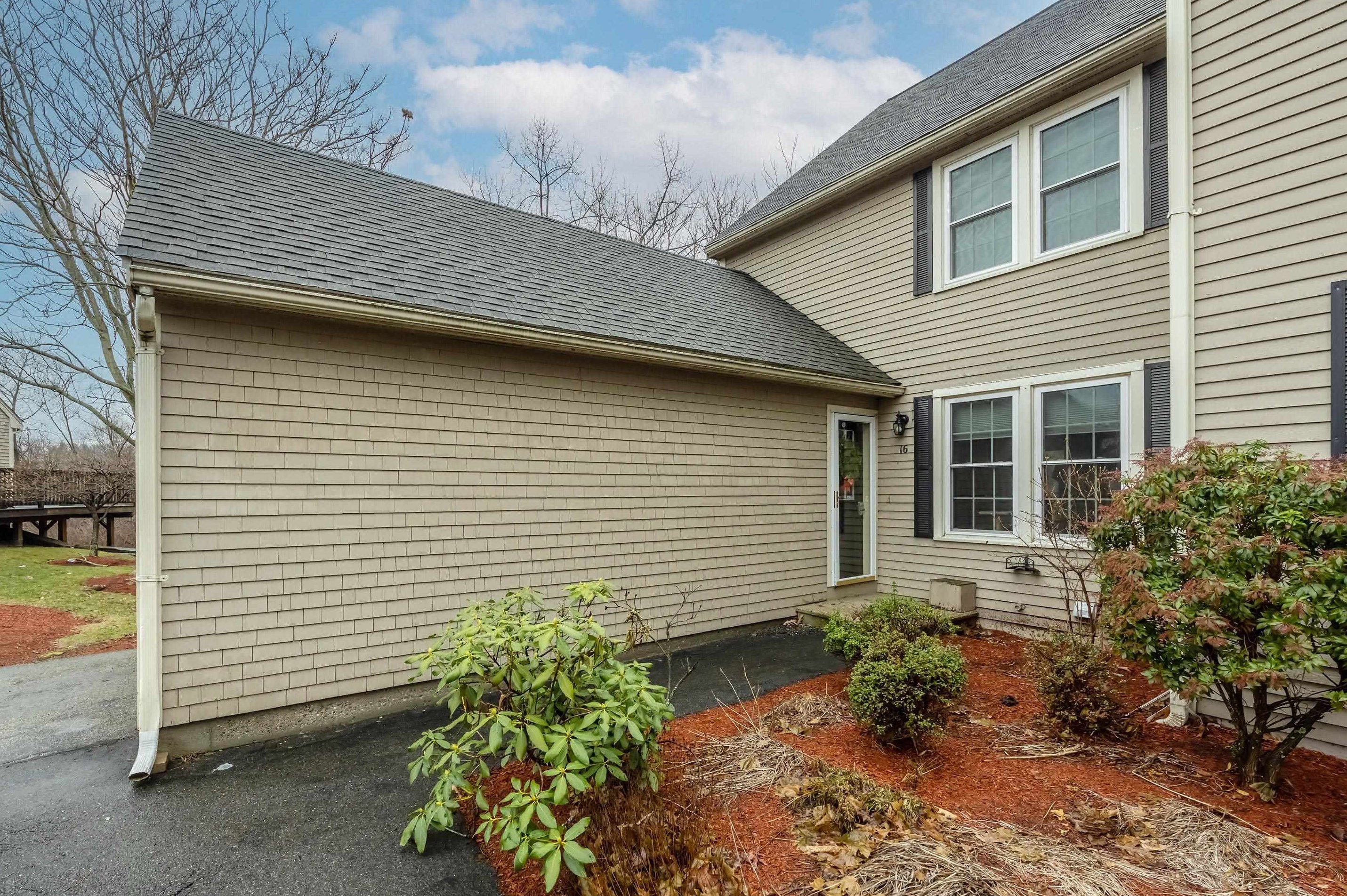 16 Sullivan Ct #16, Salem, NH 03079