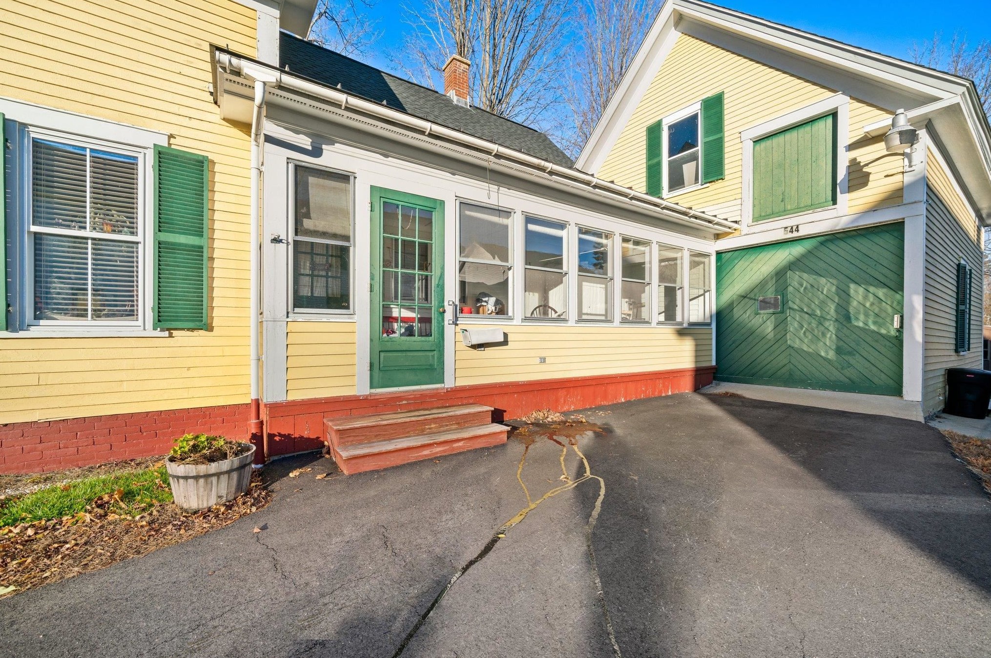 544 N State St, Concord, NH 03301