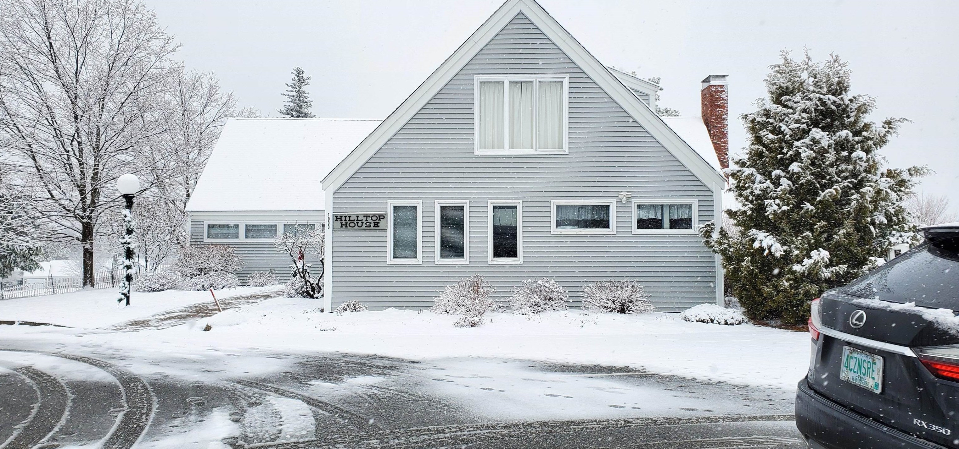 126 Hilltop Pl, New London, NH 03257