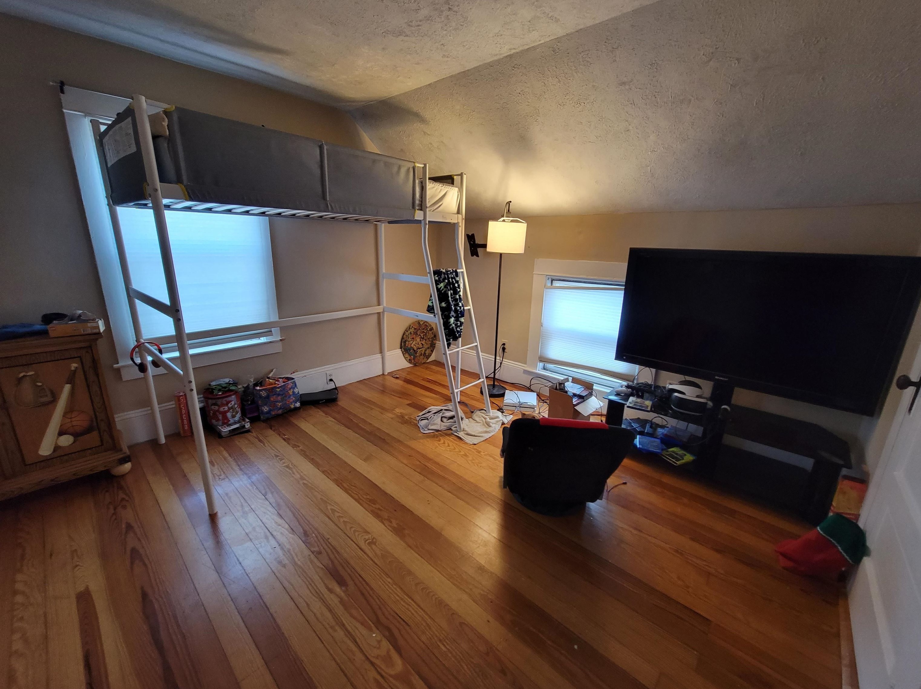 23 High St, Rochester NH  03867-1006 exterior