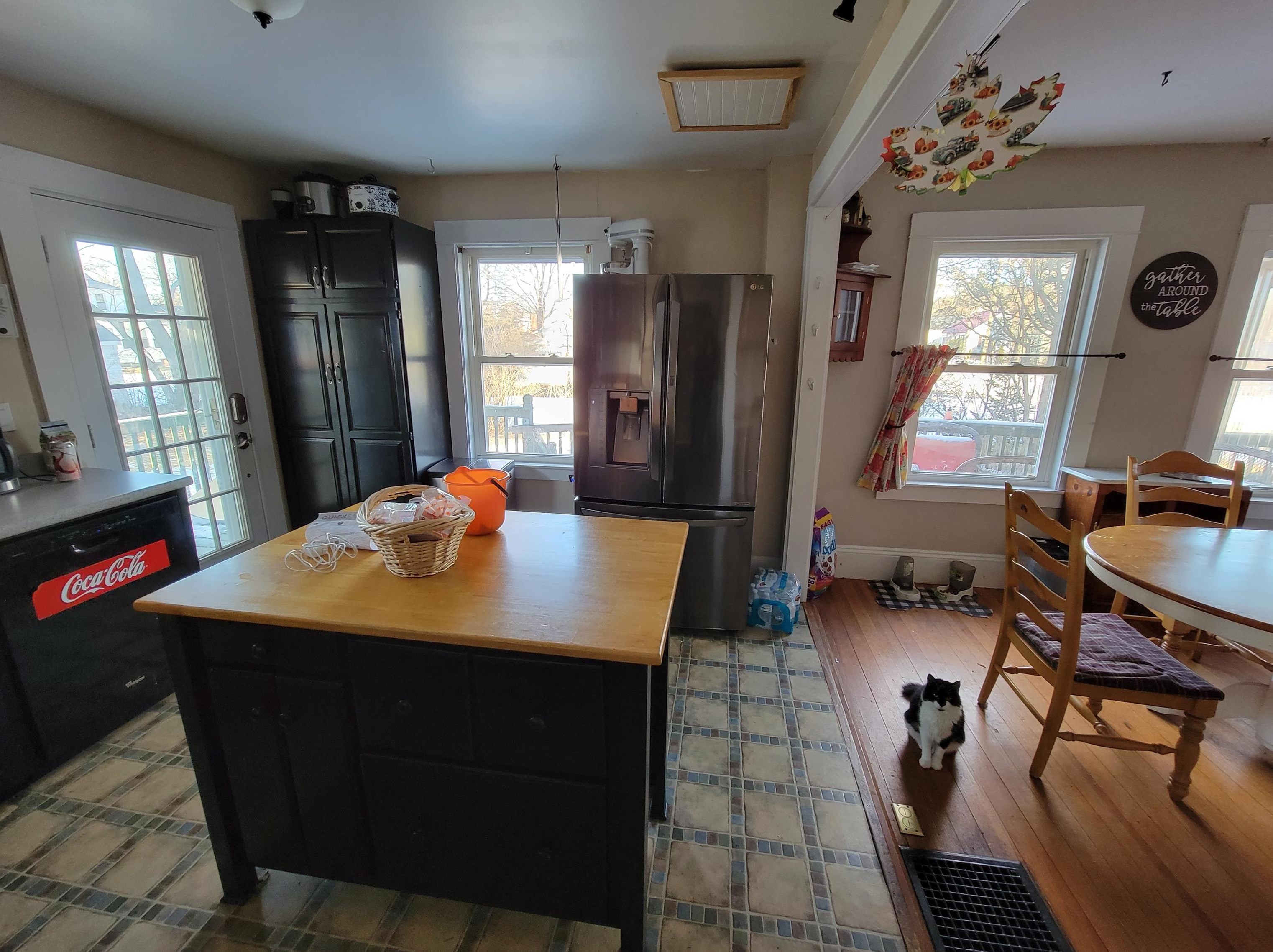 23 High St, Rochester NH  03867-1006 exterior