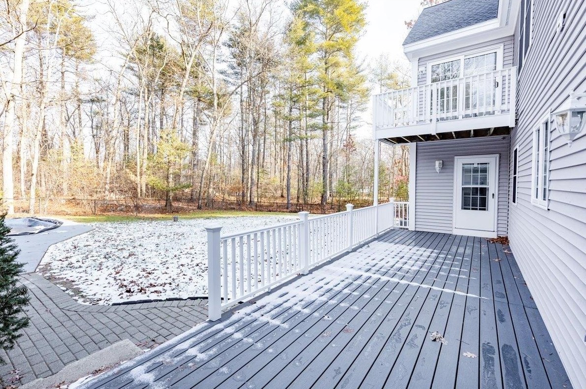 3 Partridge Rd, Windham NH  03087-1255 exterior