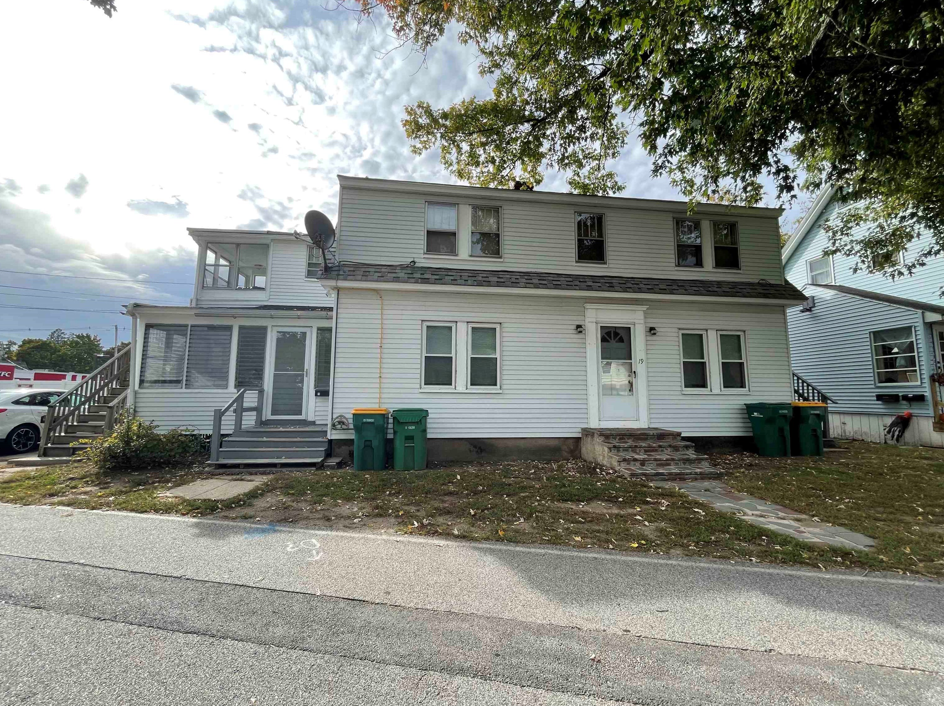 19 Lambert Ct, Rochester, NH 03867