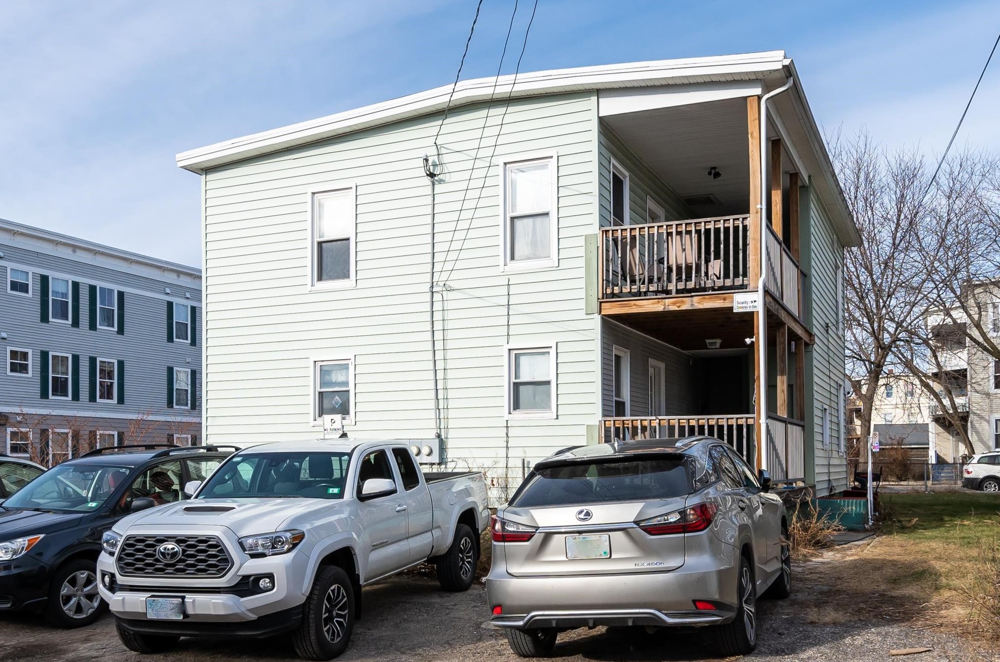235 Cedar St, Manchester, NH 03103