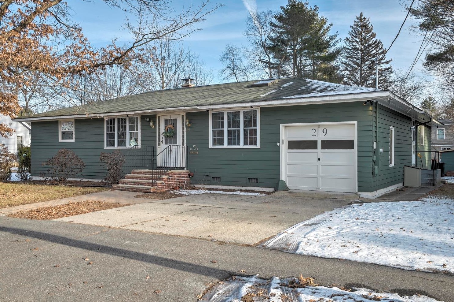 29 Russell St, Keene, NH 03431