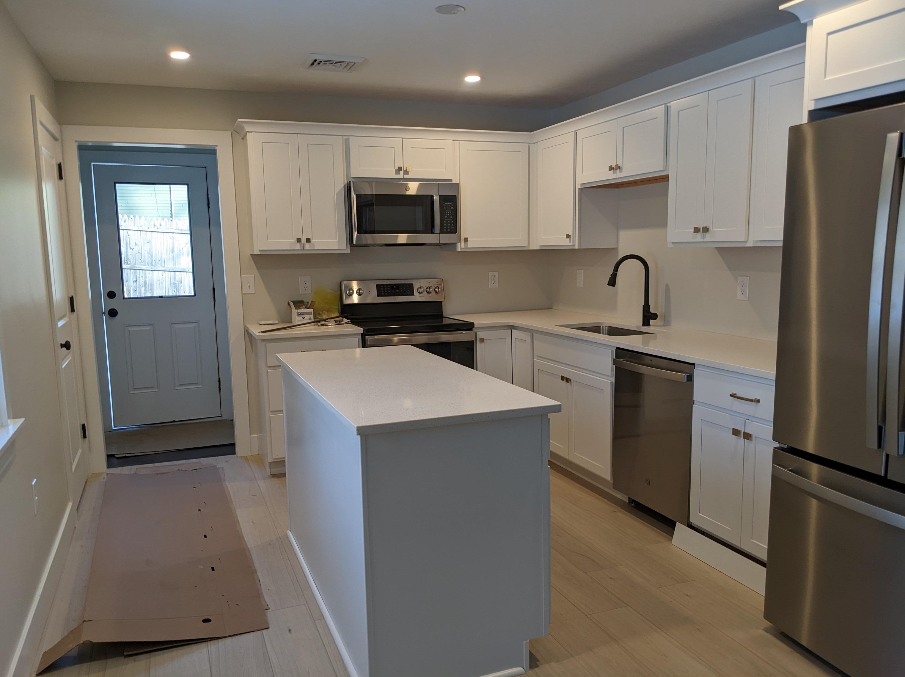22 Contoocook Ave, Jaffrey NH  03452-6607 exterior