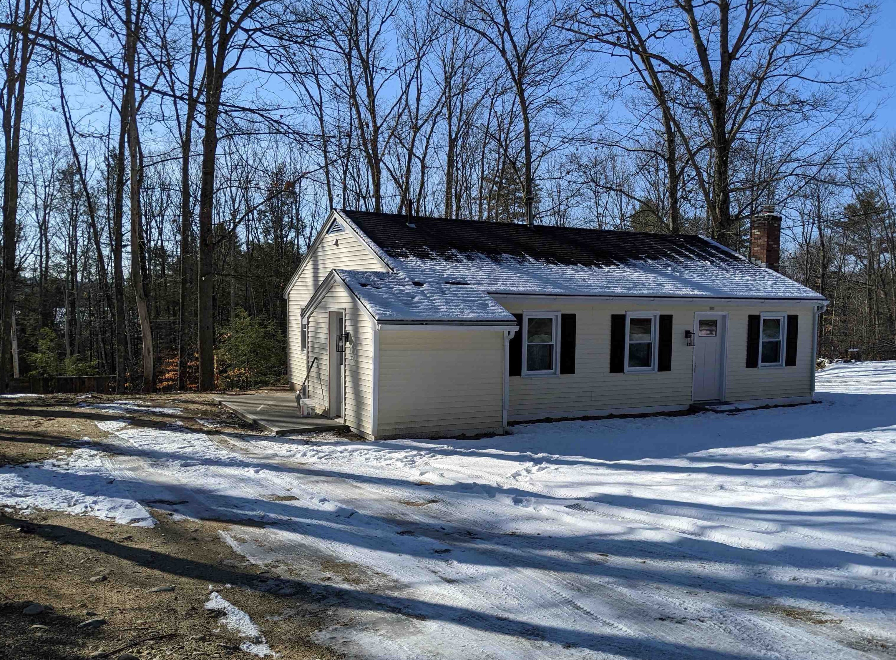 22 Contoocook Ave, Jaffrey NH  03452-6607 exterior