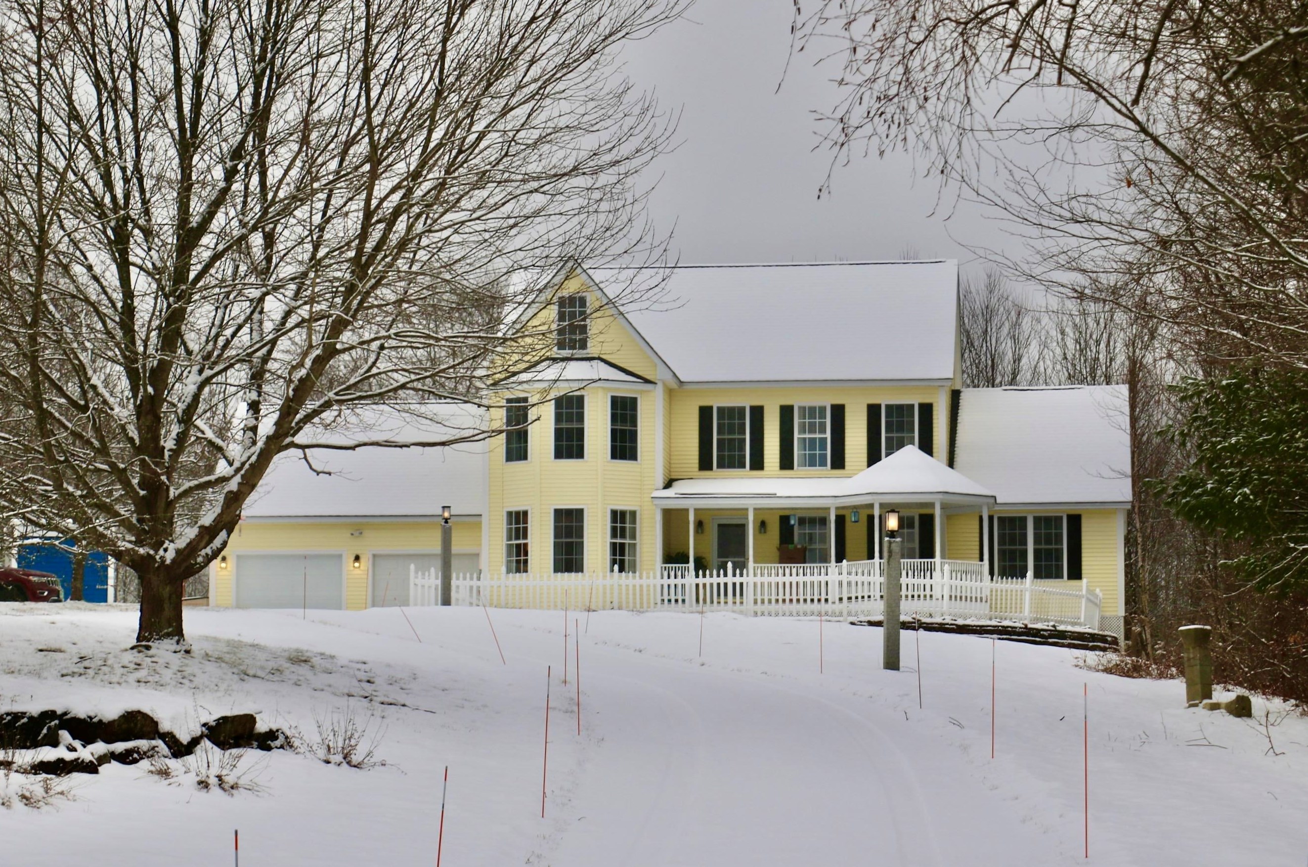 93 Flintlock Farm Rd, Goffstown, NH 03046