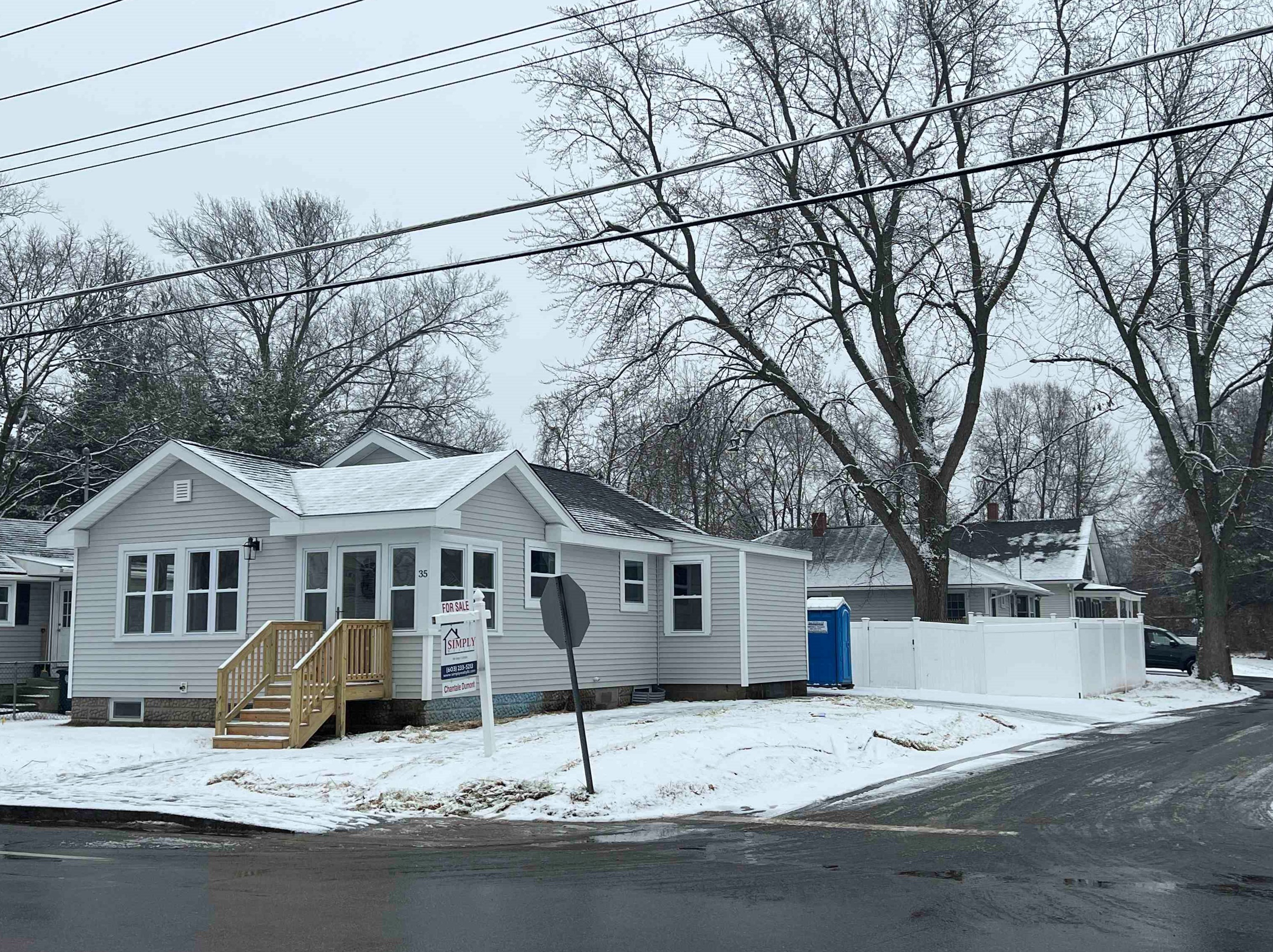 35 Burke St, Nashua, NH 03060