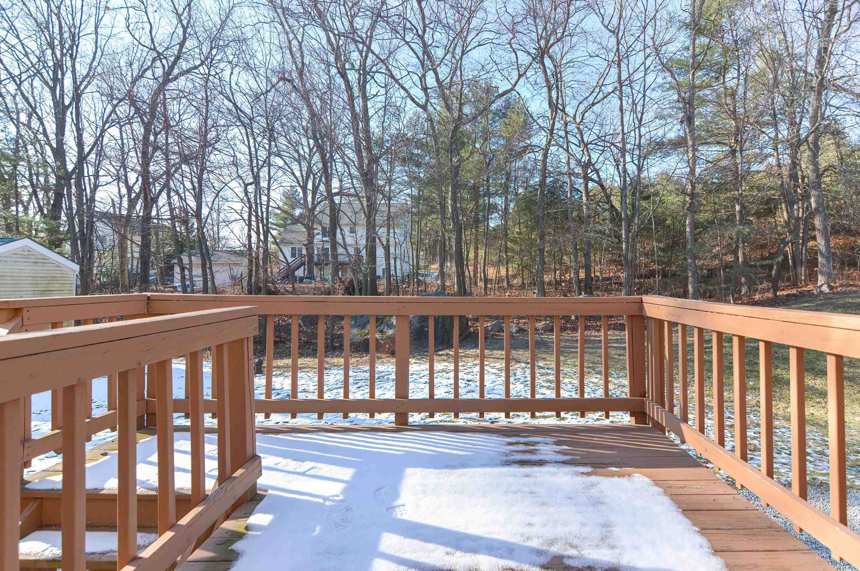 170 Morse Rd, Manchester NH  03104-5714 exterior