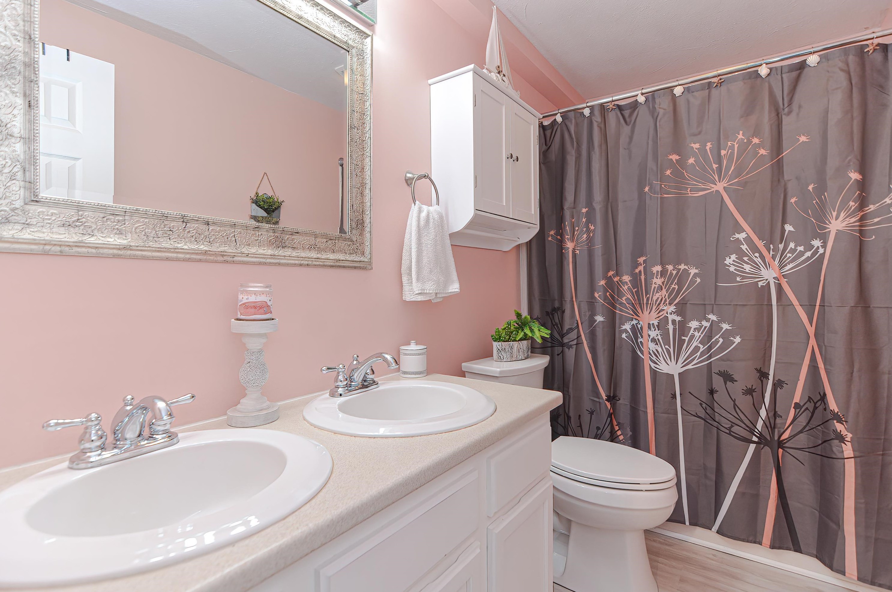 170 Morse Rd, Manchester NH  03104-5714 exterior