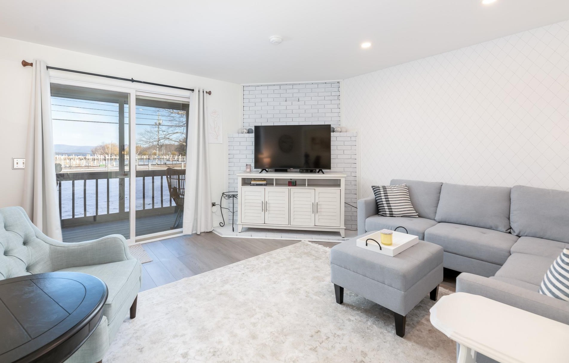 60 Weirs Rd #b2, Laconia, NH 03249