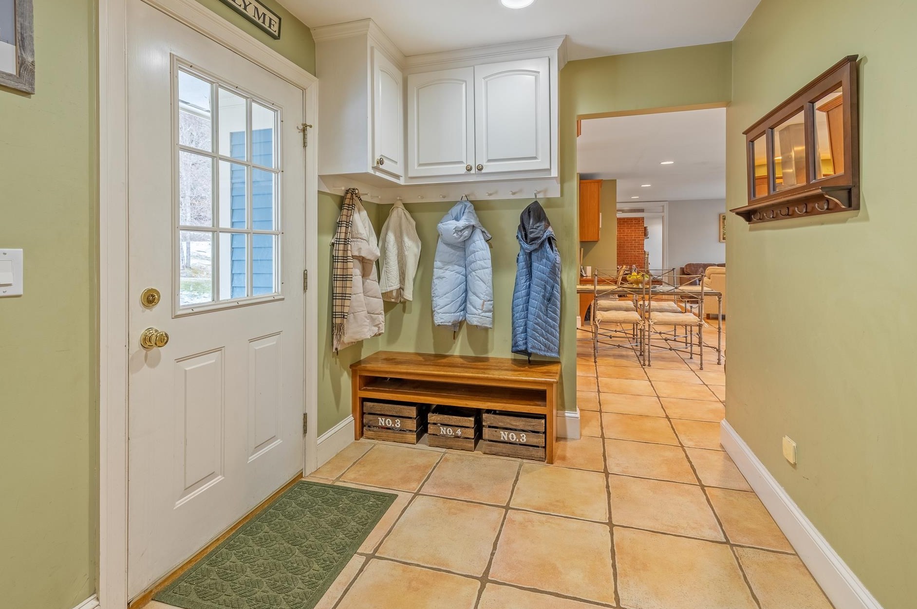 1 Tavern Ln, Lyme NH  03768-3325 exterior