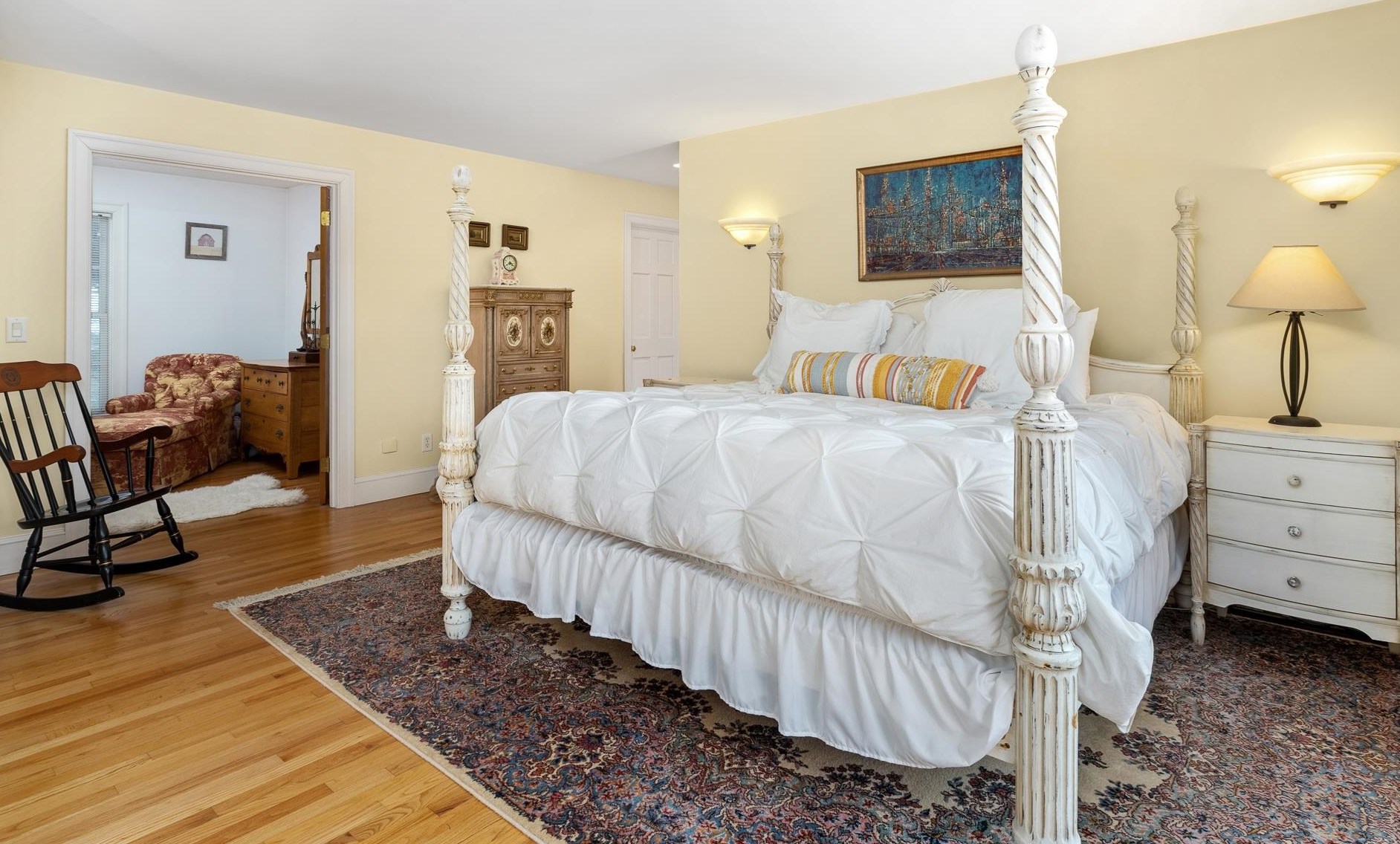 1 Tavern Ln, Lyme NH  03768-3325 exterior