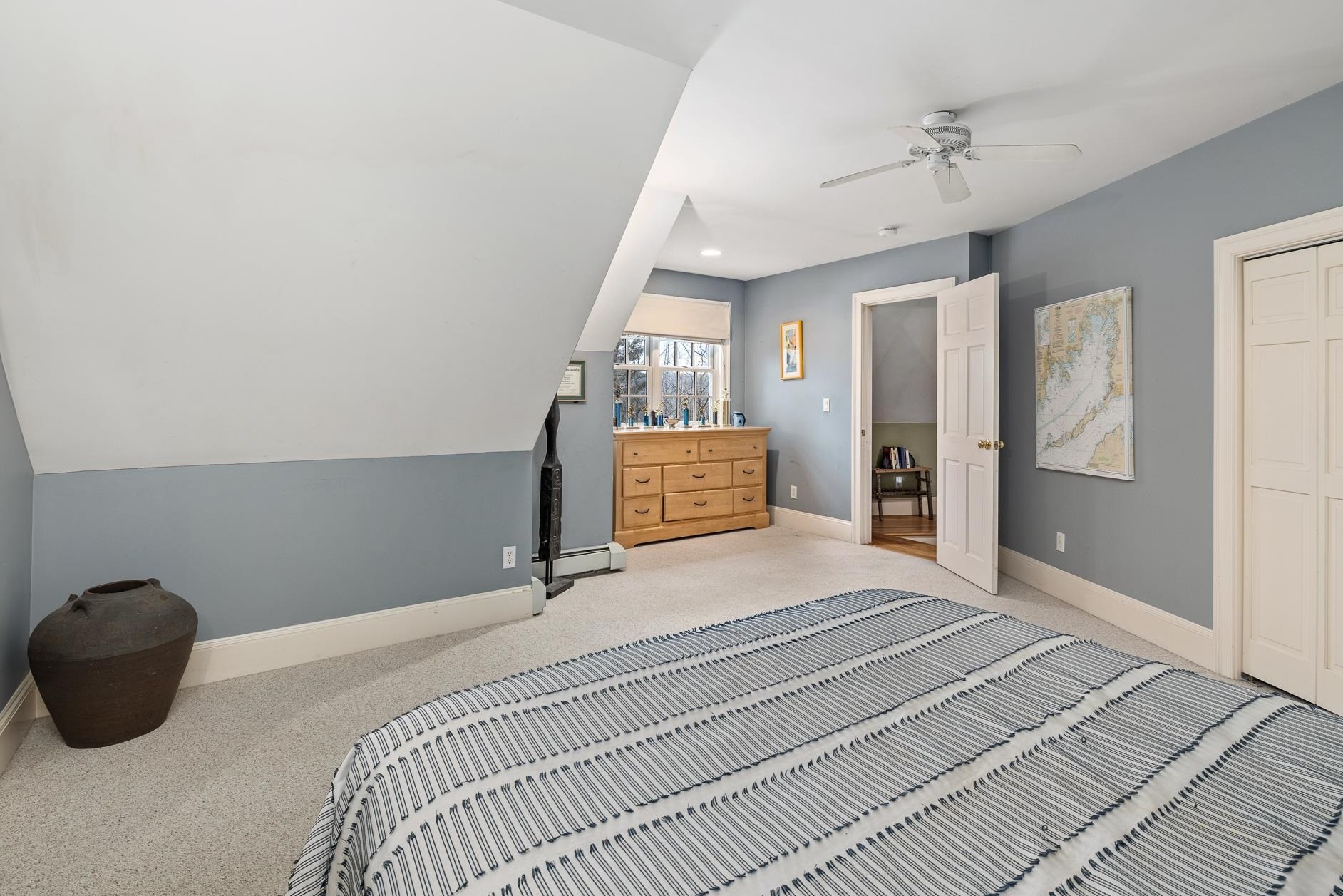 1 Tavern Ln, Lyme NH  03768-3325 exterior