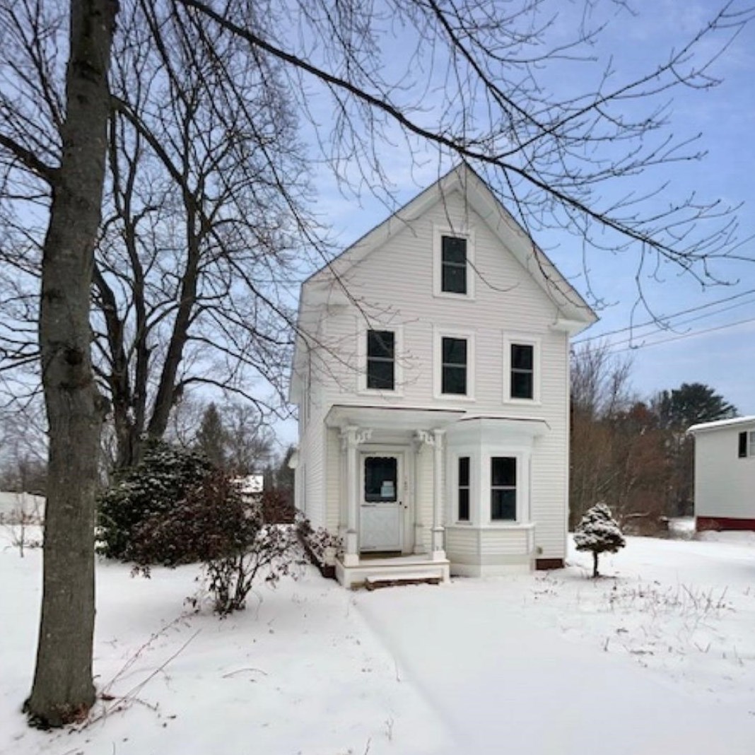 160 Henry Law Ave, Dover, NH 03820