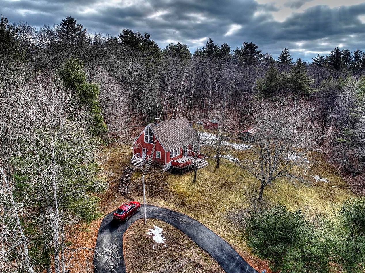 32 Longmeadow Dr, Troy NH  03465-2302 exterior