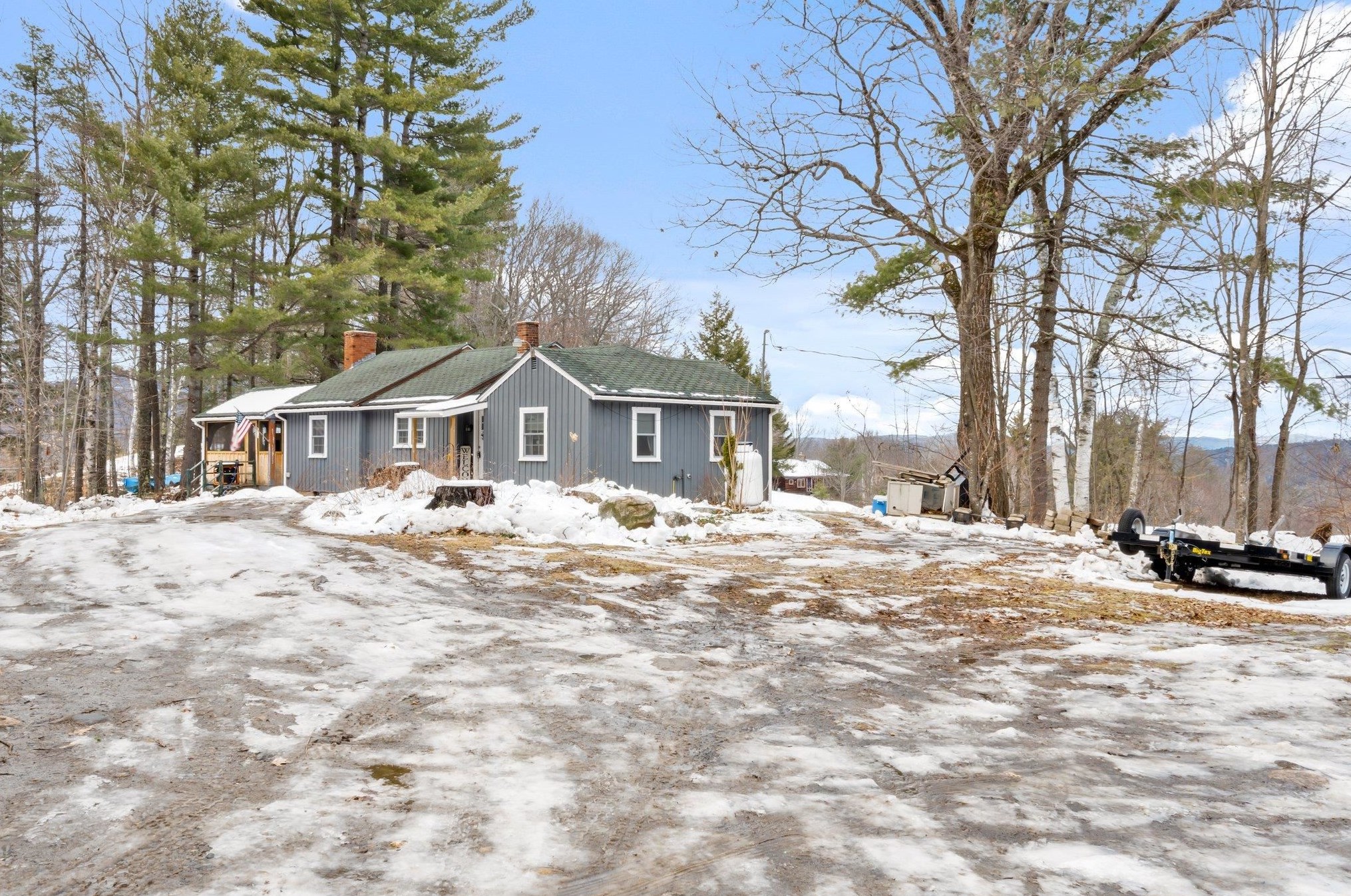 52 Cass Mill Rd, Hill, NH 03243