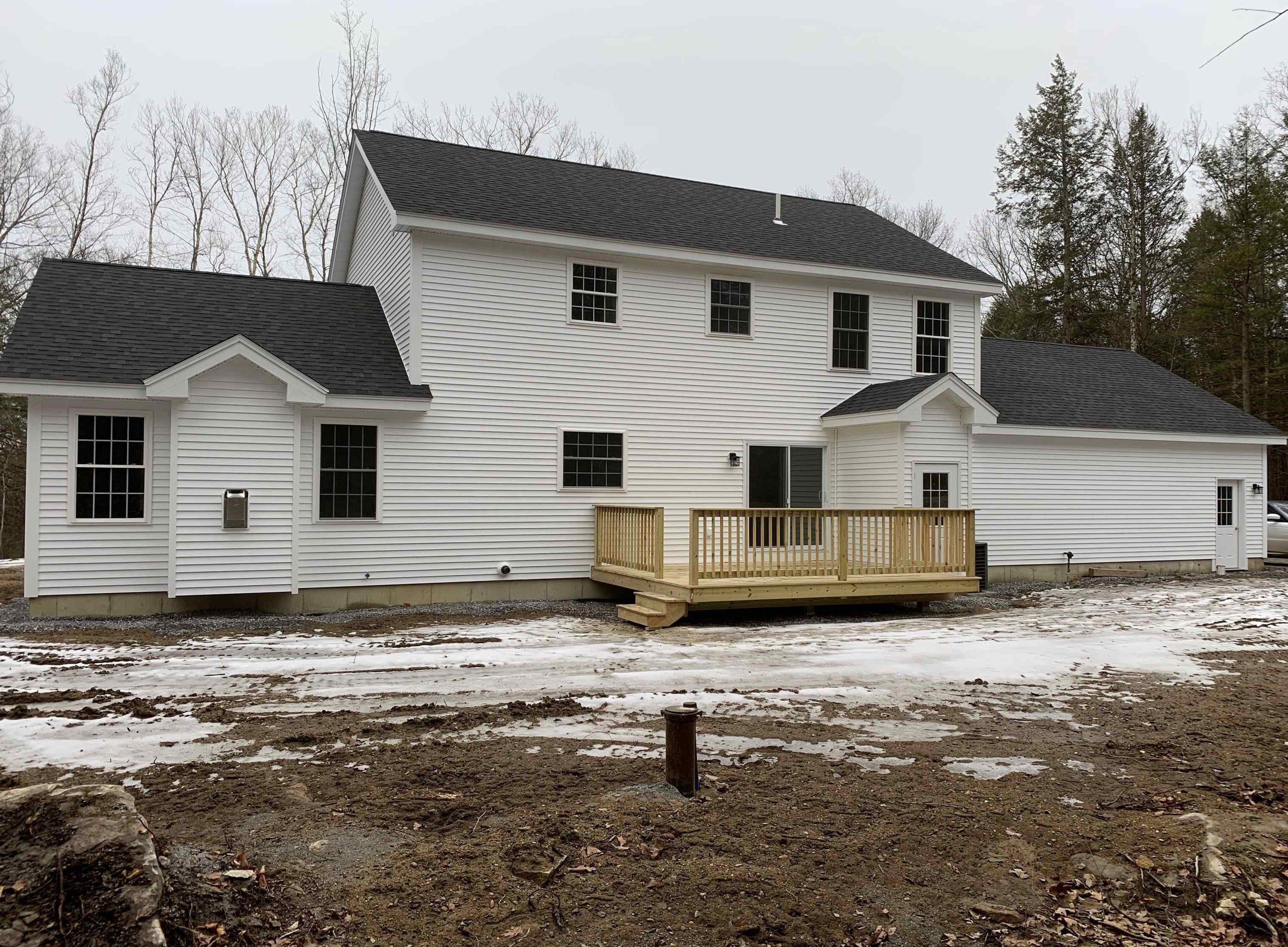 26 Mountain Rd, Weare, NH 03281