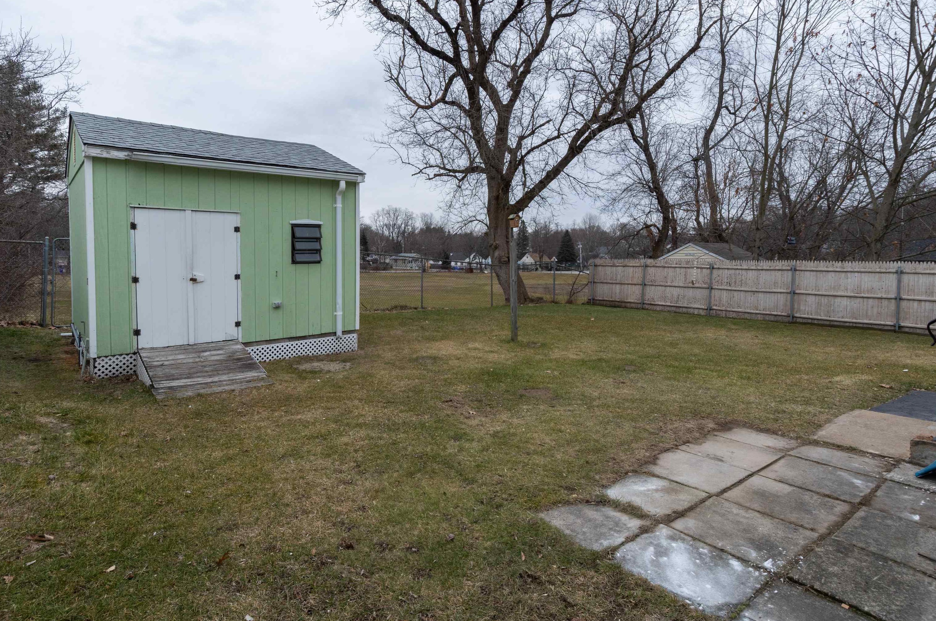 125 Precourt St, Manchester NH  03102-4226 exterior