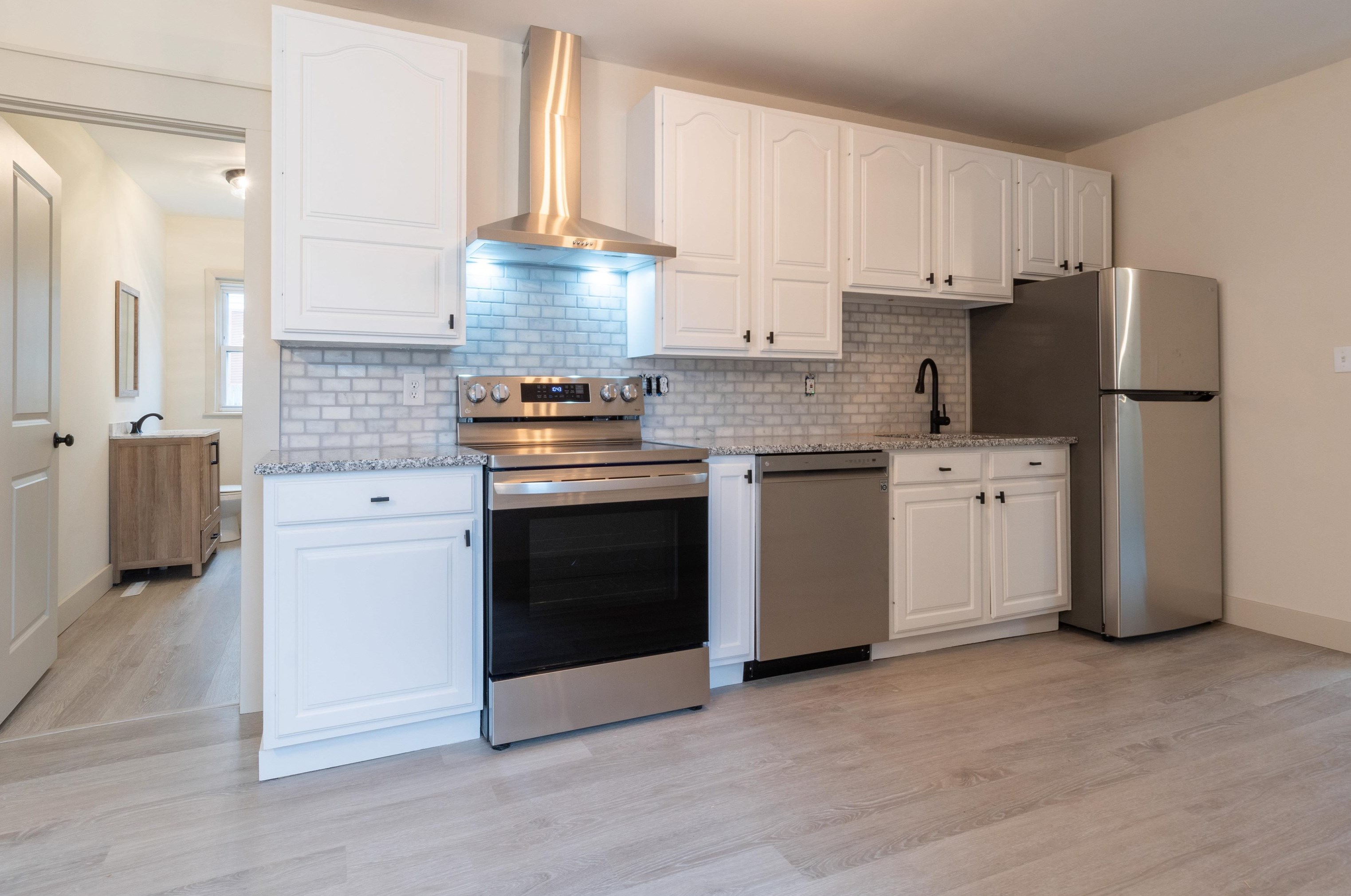 125 Precourt St, Manchester NH  03102-4226 exterior