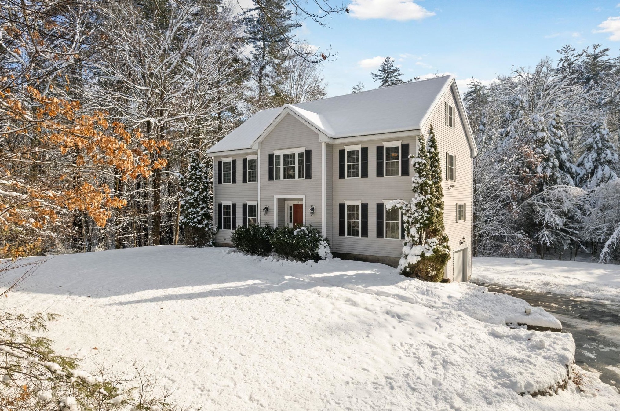 88 Gilson Rd, Nashua, NH 03062