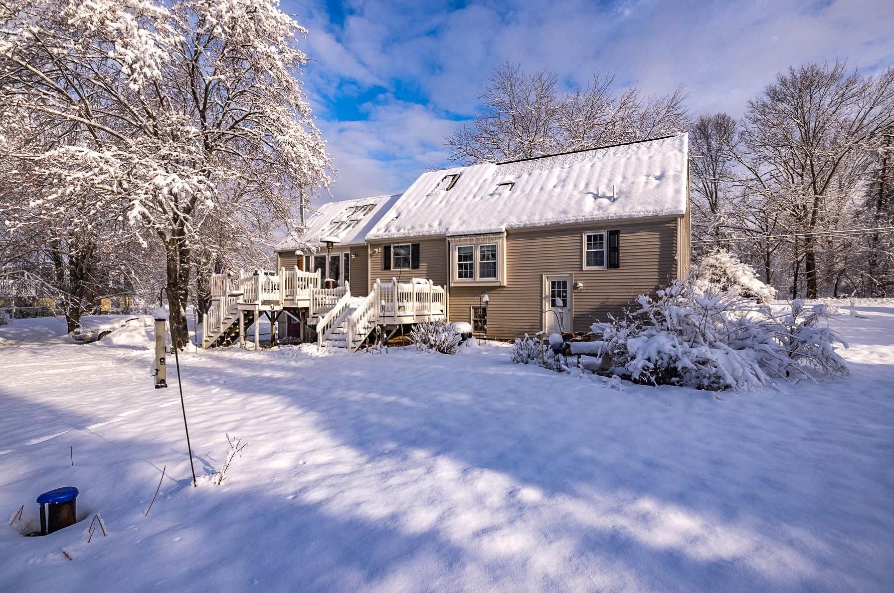 1 Jason Dr, Stratham, NH 03885