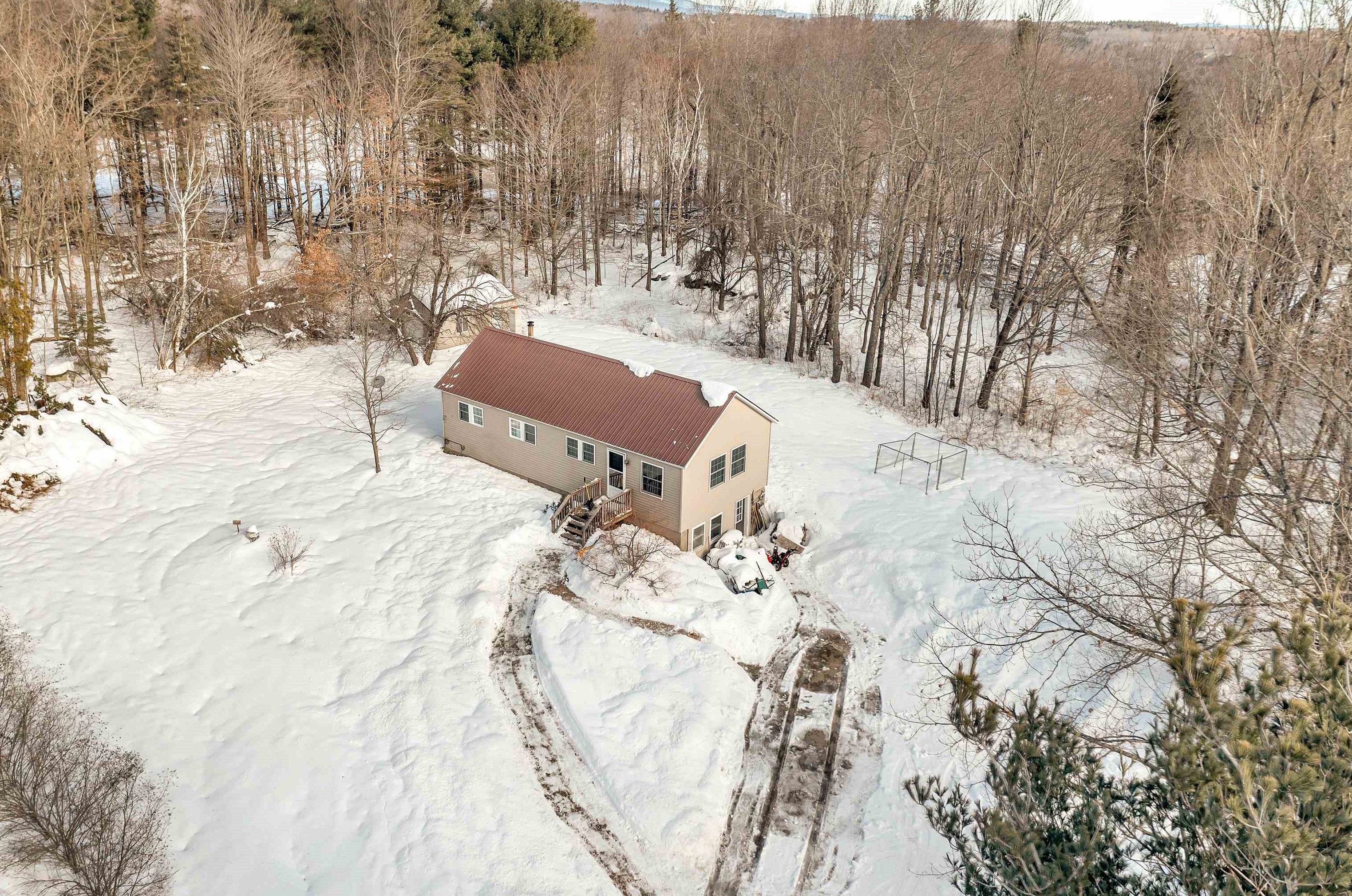20 Meaderboro Rd, New Durham, NH 03855