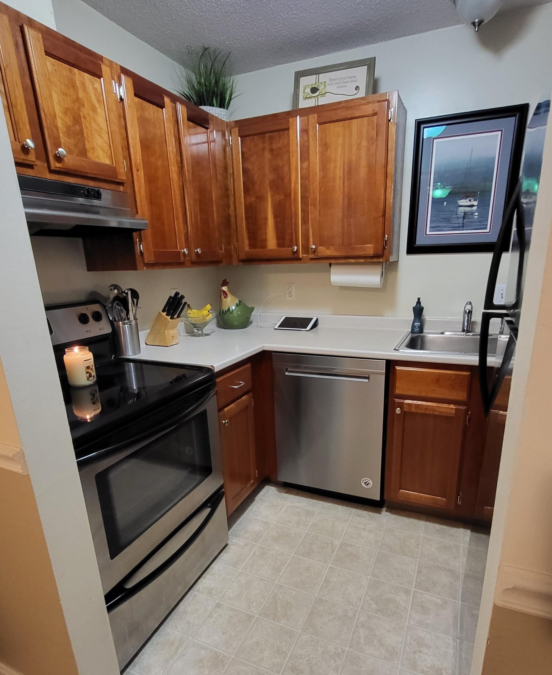 1 Bittersweet Rd #19, Nashua, NH 03060
