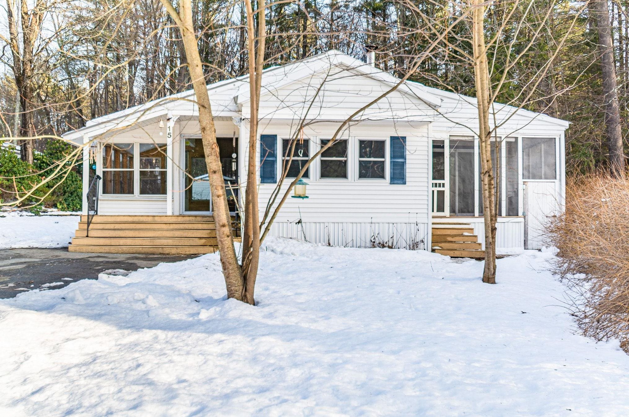 15 Bangor St, Nashua, NH 03063