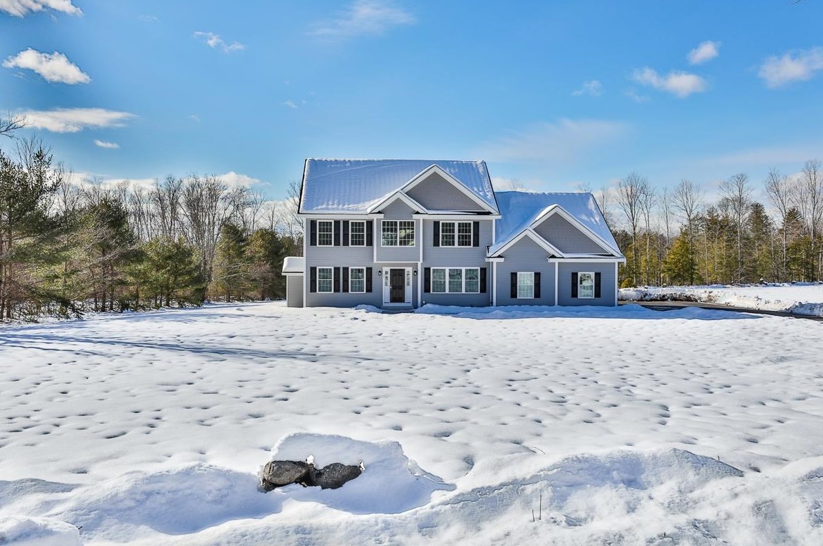 37 Sugar Hill Rd, Weare, NH 03281