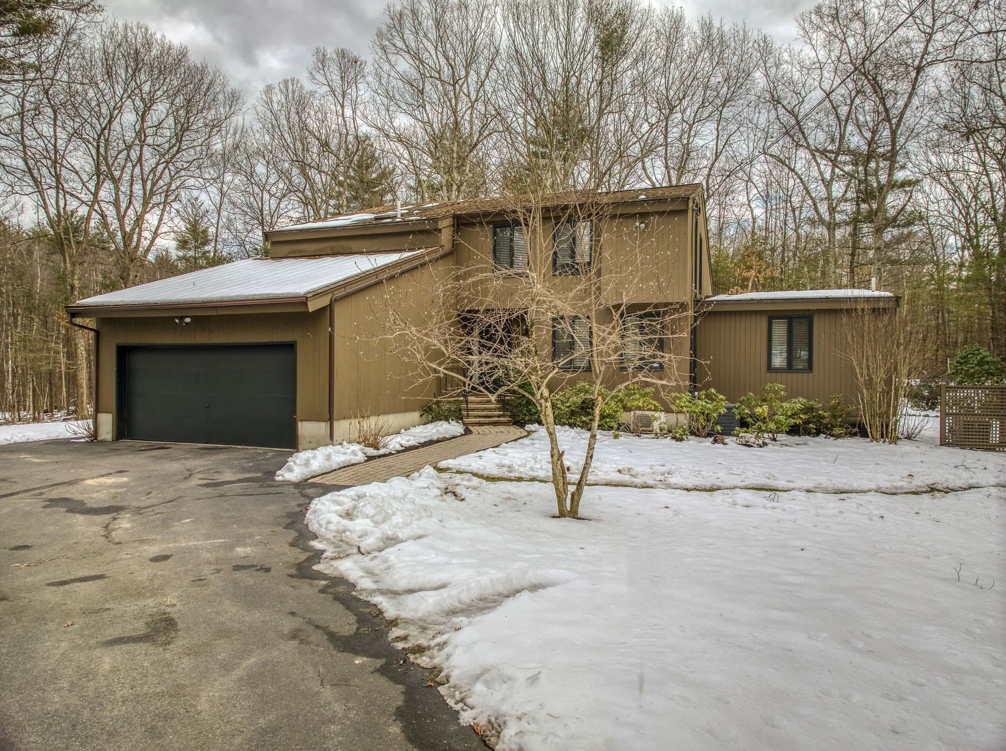 59 Marblehead Rd, Windham, NH 03087-2331