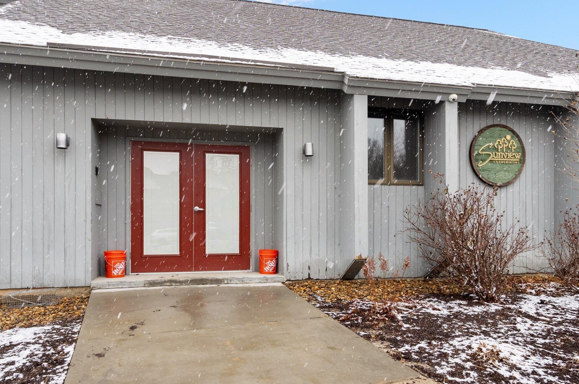 5 Tsienneto Rd #198, Derry, NH 03038