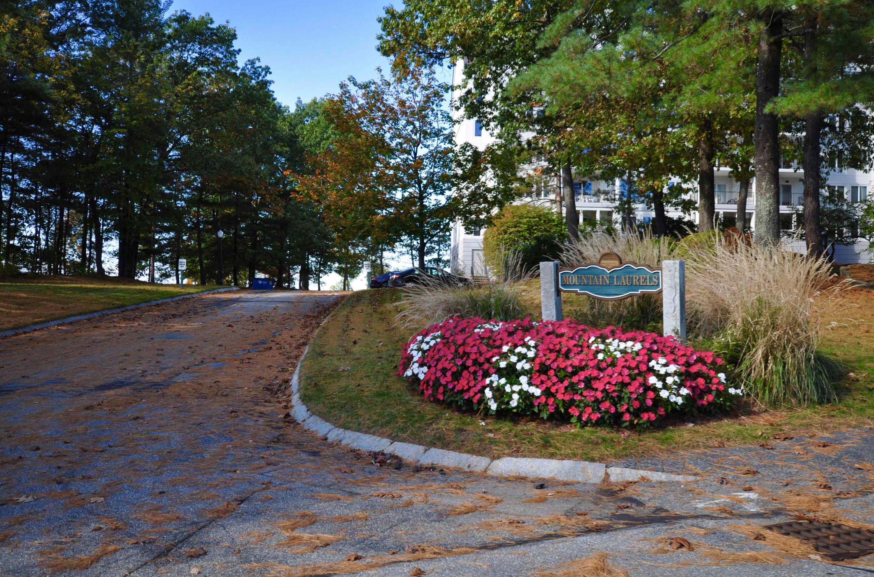 10 Mountain Laurels Dr #308, Nashua, NH 03062