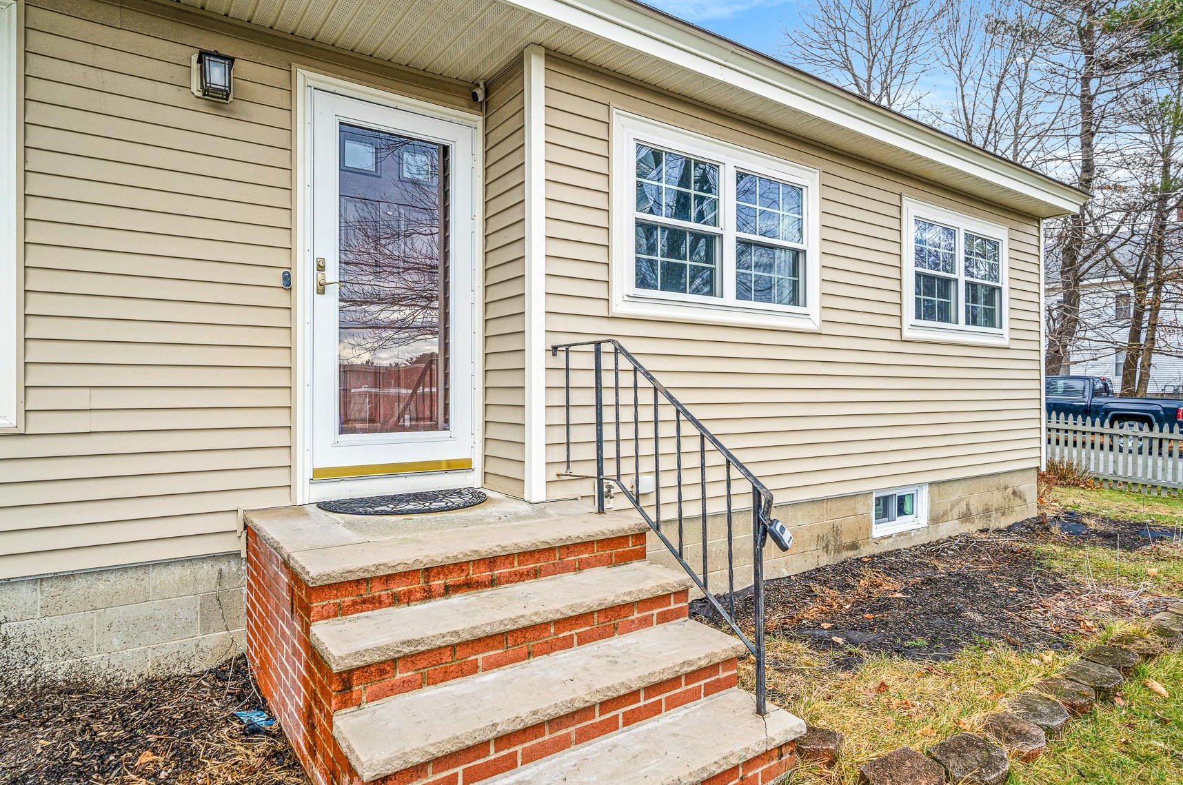 7 Main St, Salem, NH 03079