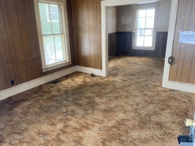 3 Mcfarland St, Shelburne, NH 03581