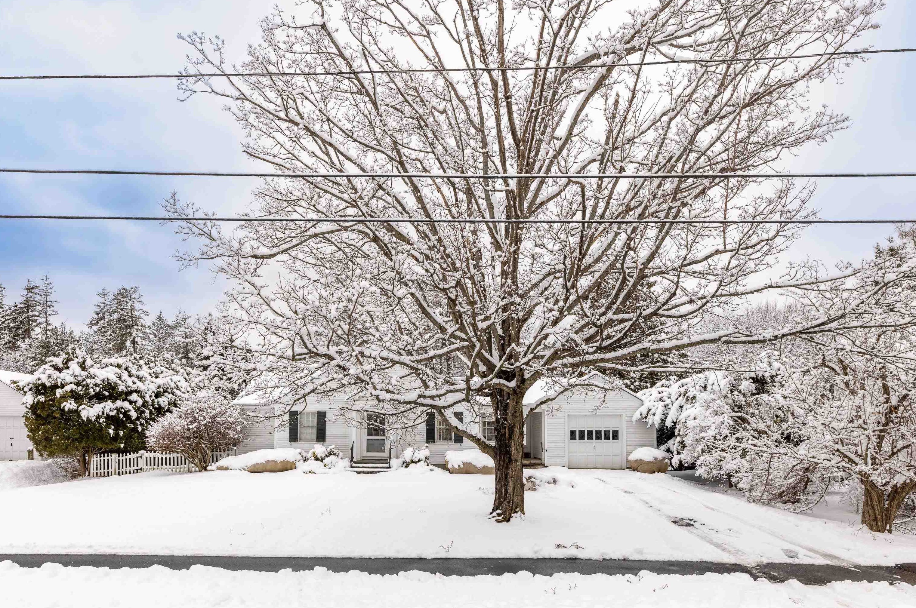 8 Balch St, Hanover NH 03755-2234 exterior