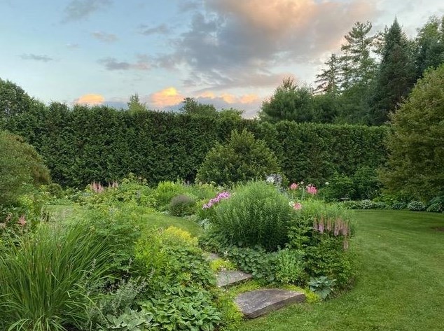 8 Balch St, Hanover NH 03755-2234 exterior