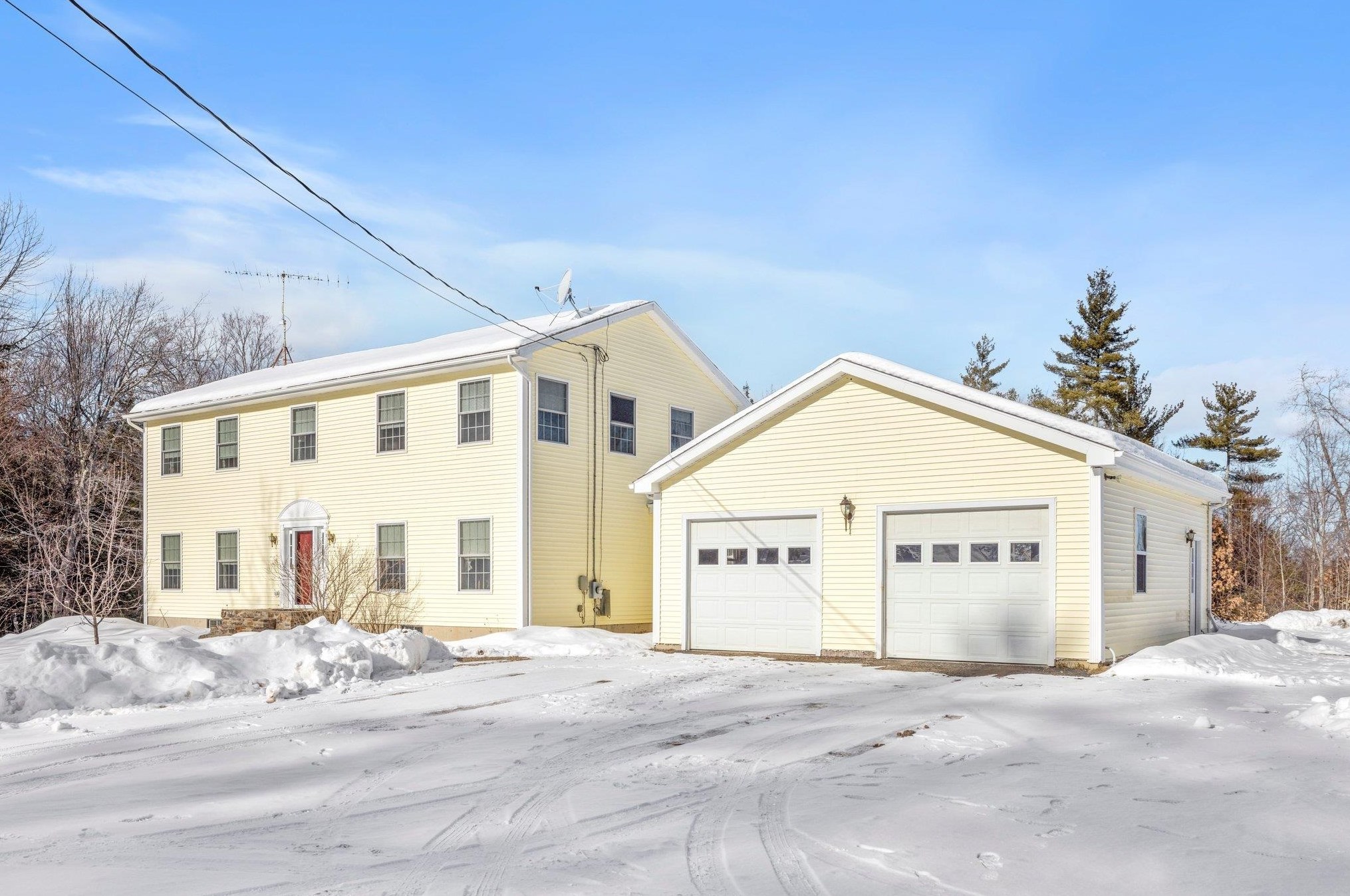 289 Stockbridge Corner Rd, Alton, NH 03809