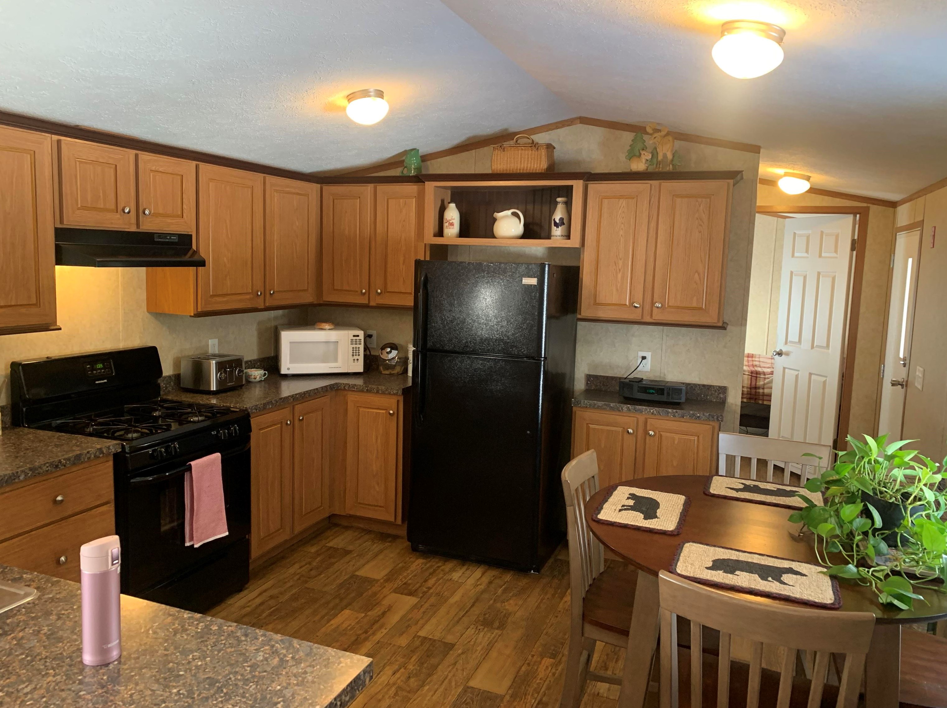 7 Hemlock Ter, Bridgewater NH  03264-4316 exterior