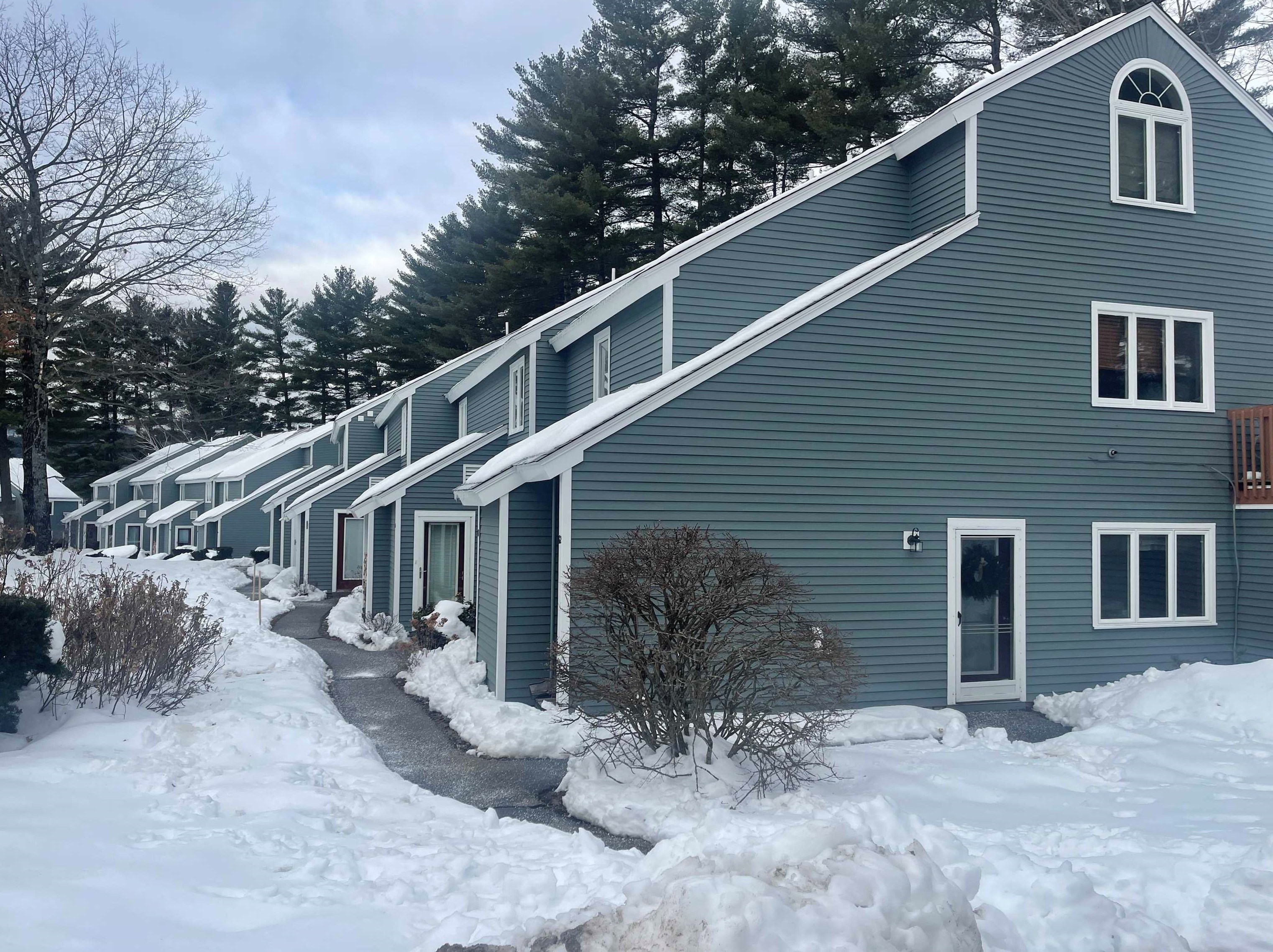 16 Circle Dr #60, Ashland, NH 03217