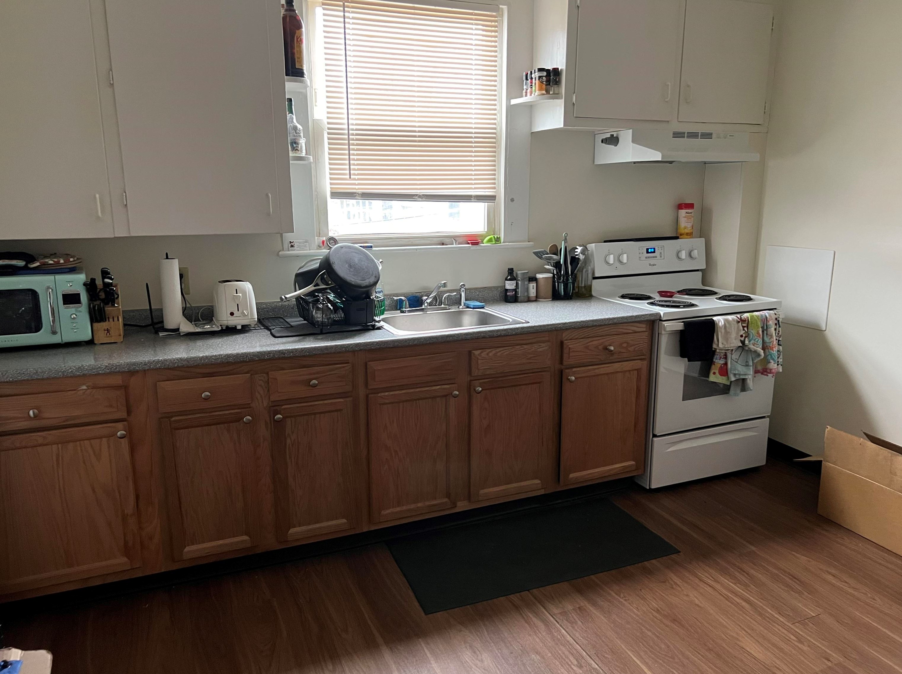 263 Bridge St, Manchester, NH 03104-5009