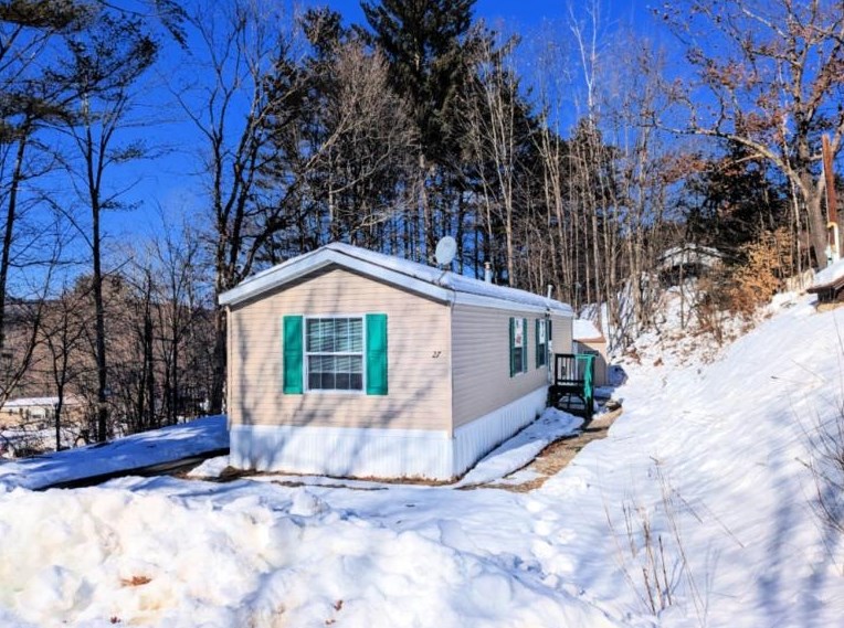 86 Sargent Station Rd #27, Weare, NH 03281