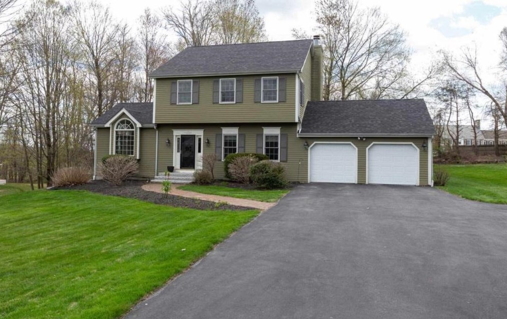 75 Oakmont Dr, Concord, NH 03301