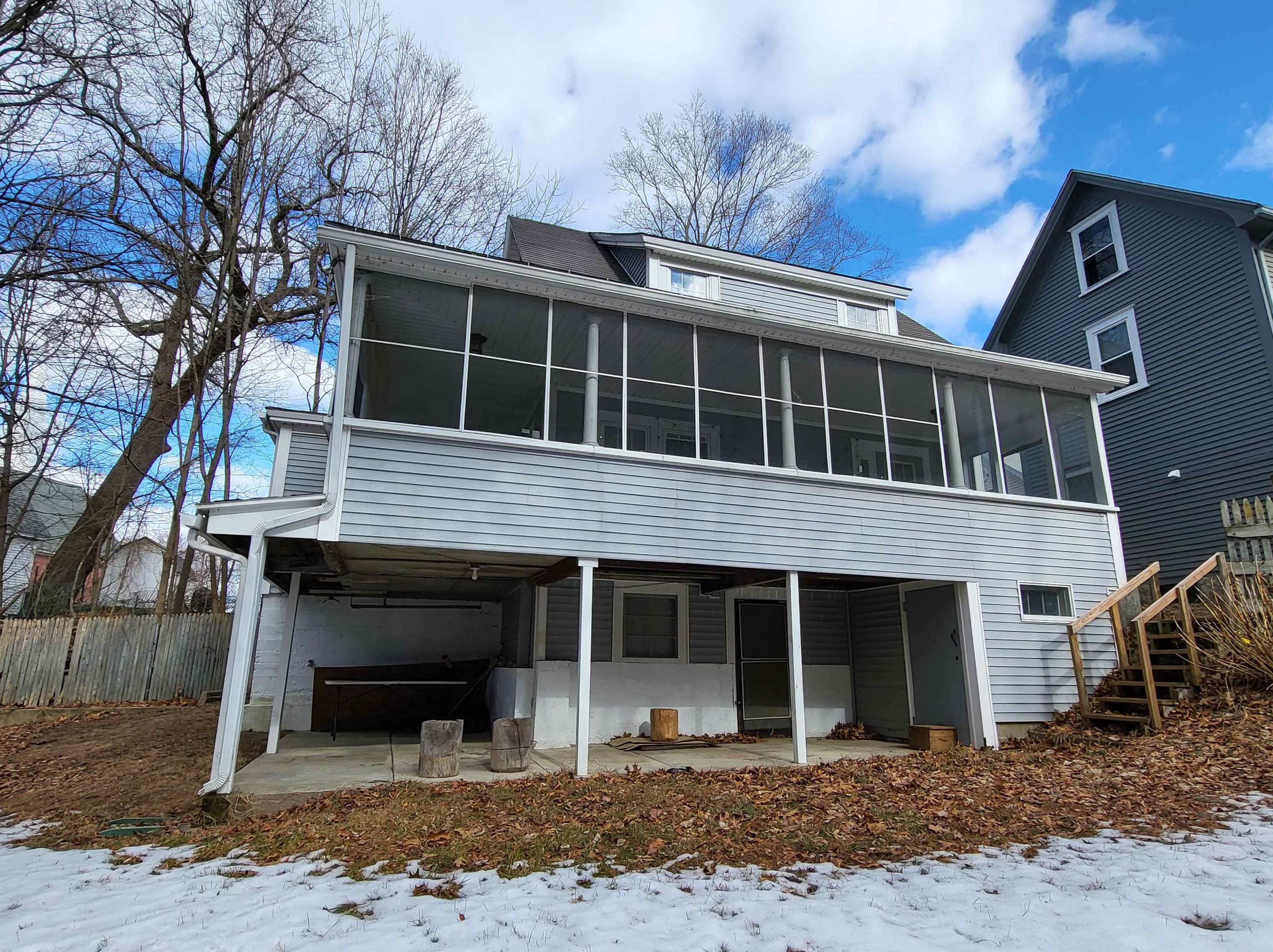 3 Maple Ave, Hudson, NH 03051 exterior